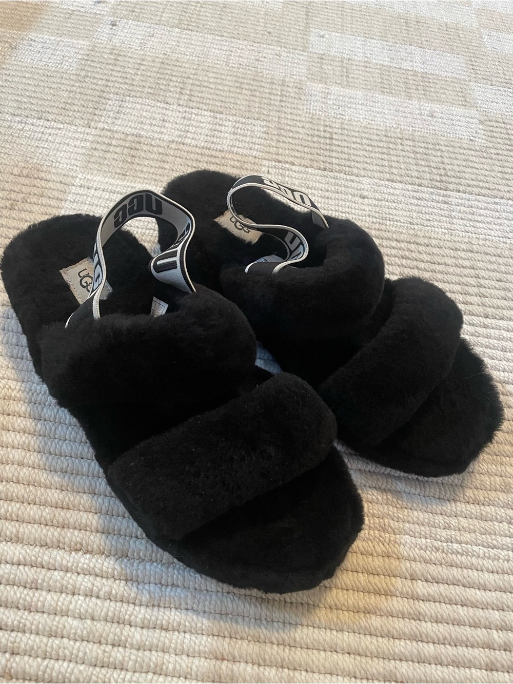 UGG FLUFF OH YEAH SLIDE BLACK MOCASSIN SLIP ON SANDAL US 9 EU 40